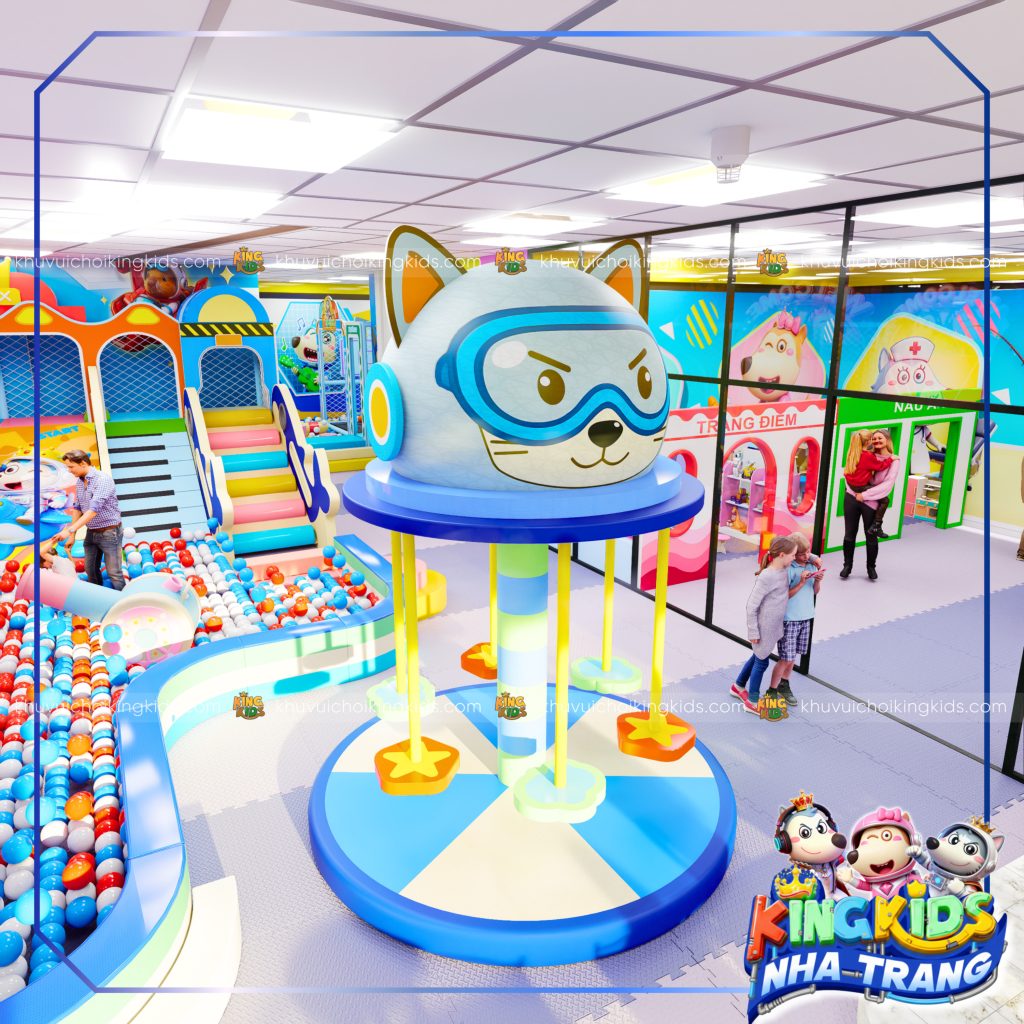 Đu quay hình mèo cực ấn tượng